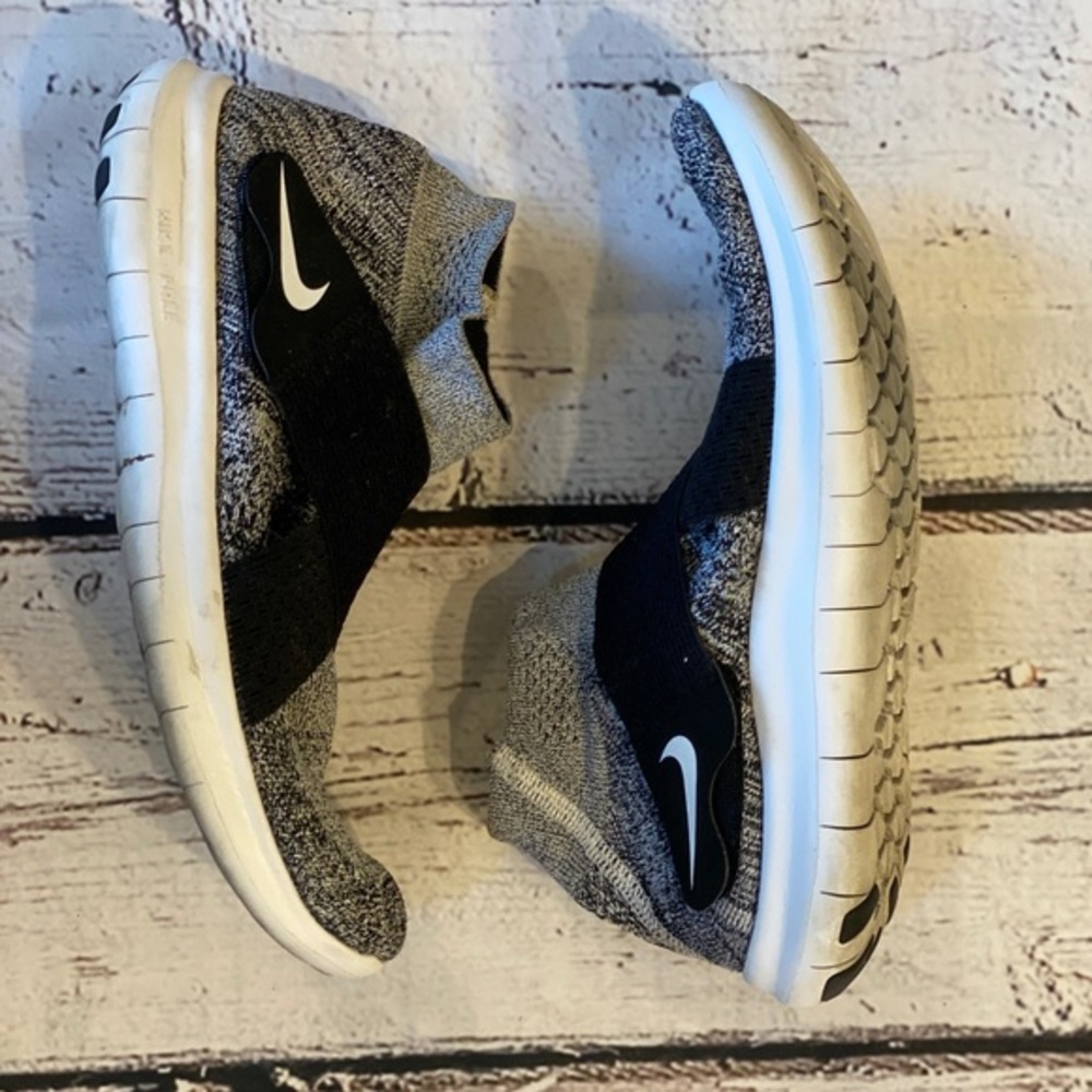 Free Run Motion Flyknit 2017 'Black White' - Picture 3 of 11